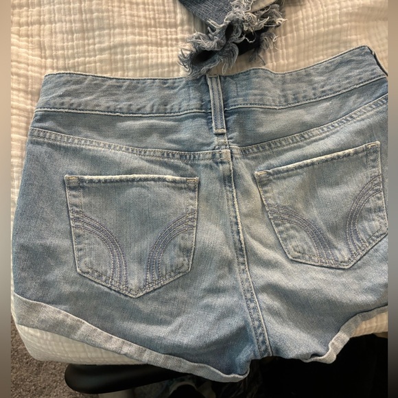 Hollister shorts - Picture 2 of 2